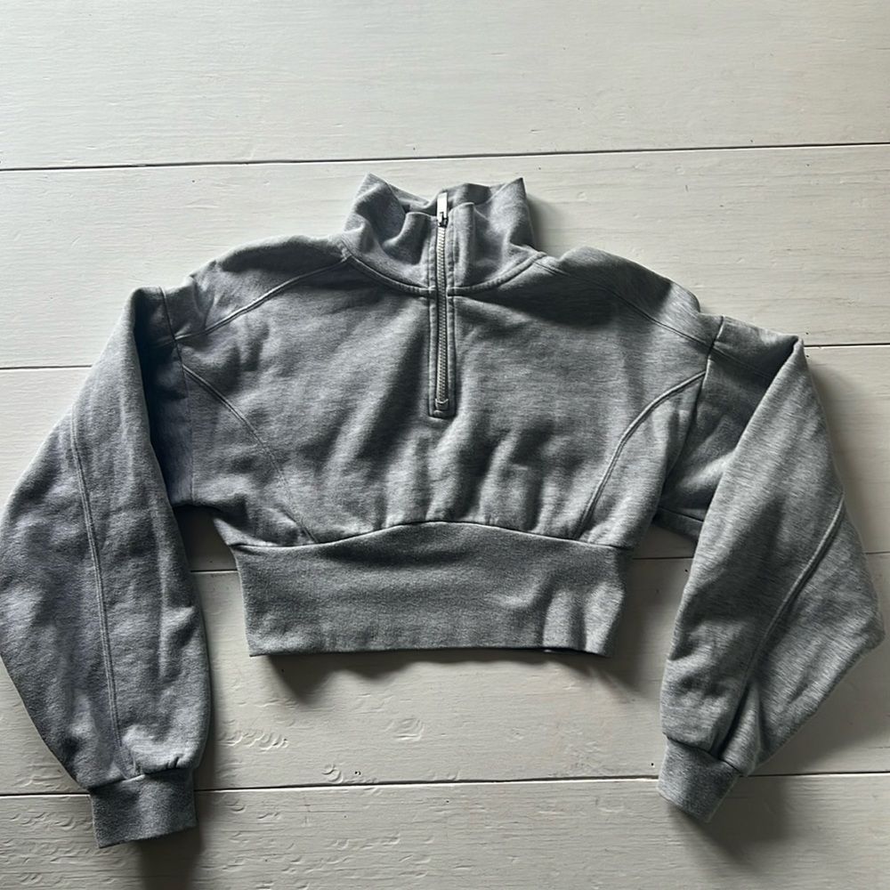 ALO gray half zip crop